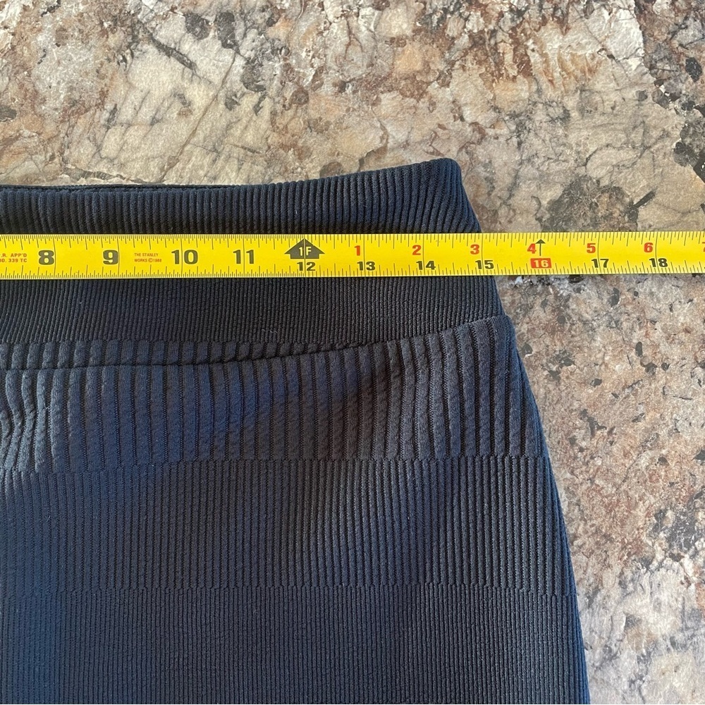 Soho Black Pullon Stretch Pencil Skirt S Minimalist Workwear Office Career - Picture 7 of 8